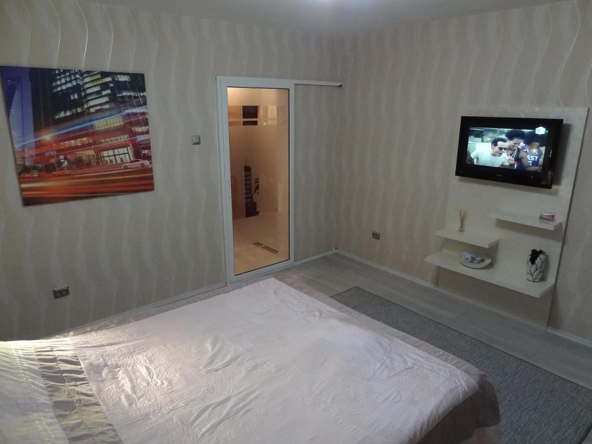 Lvc,Lac & Nyc Apartshotel Faleza Галац Экстерьер фото