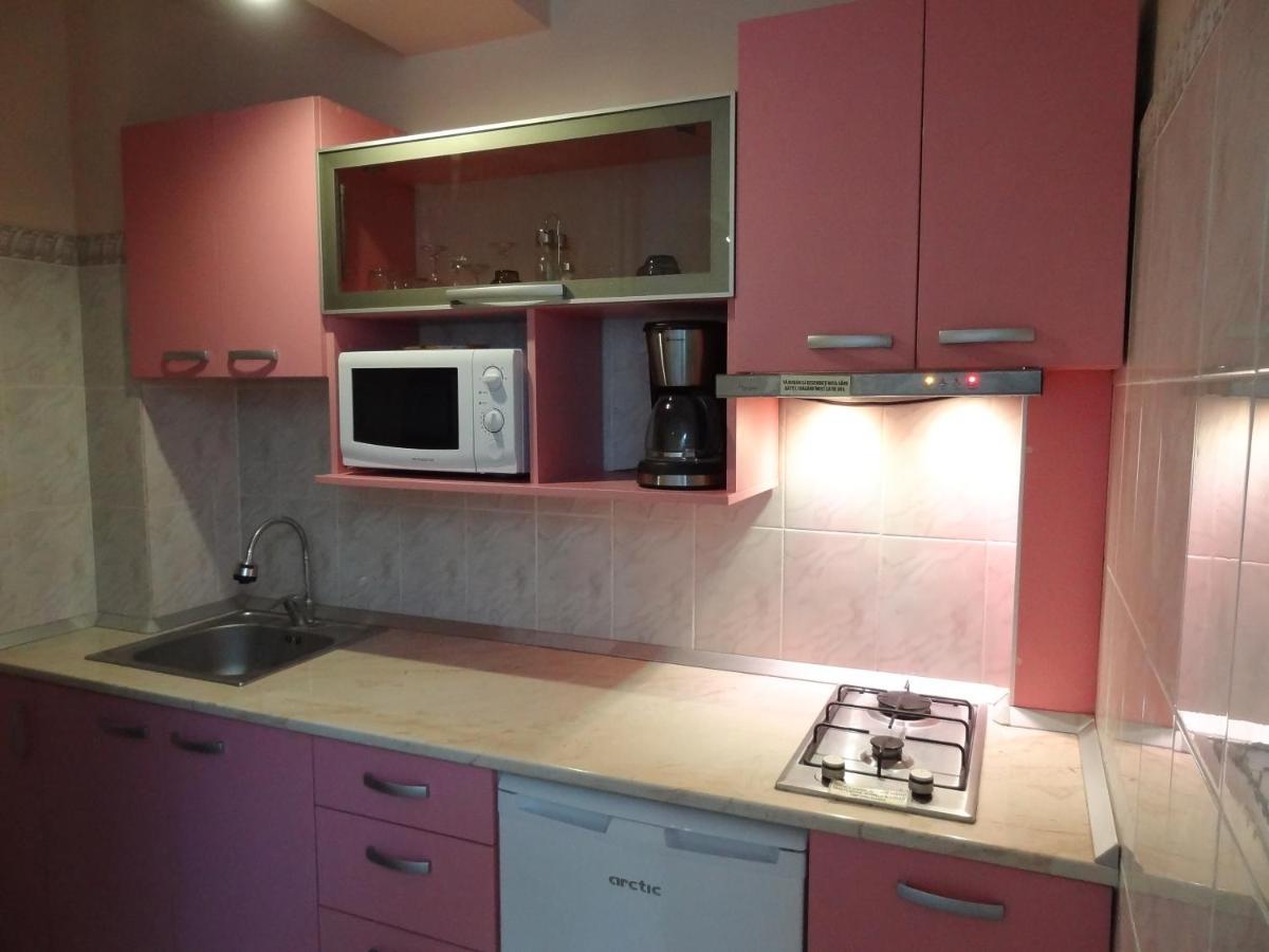 Lvc,Lac & Nyc Apartshotel Faleza Галац Экстерьер фото